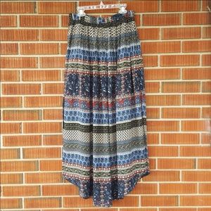 Hollister Floral Peasant Boho Maxi Skirt w/ Slits